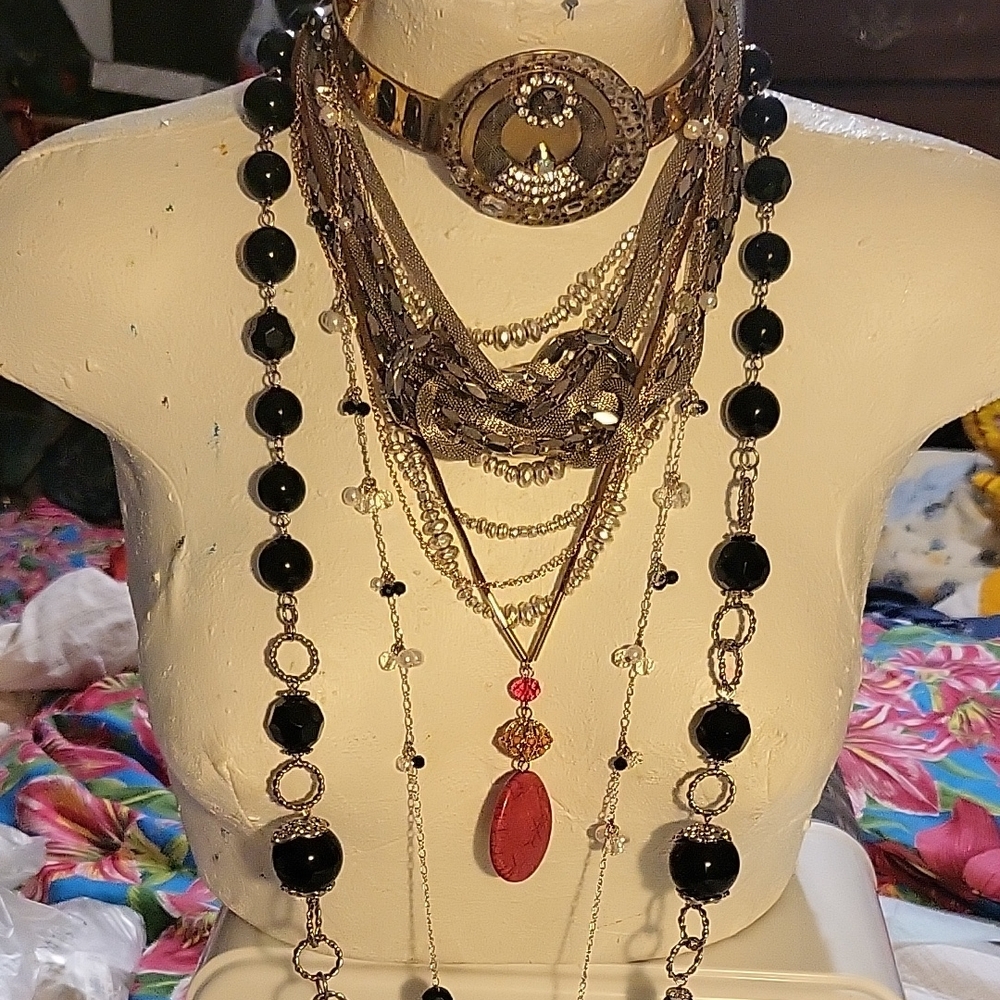 LIQUIDATION OF MY JEWELRY SELLING AT WHOLESALE.